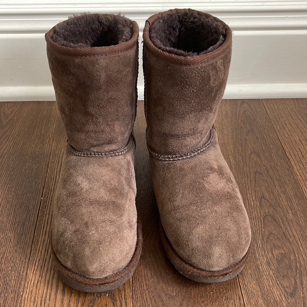 Chocolate Brown UGG boots size 3 kids
